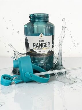 MANNA Dual Ranger Large Teal Water Bottle with Straw Cap Handle 50 oz. NEW